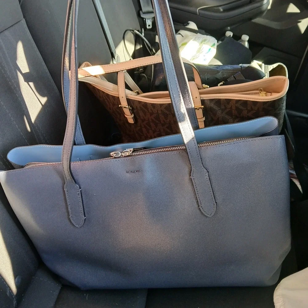 Coach Large Avenue Carry All Tote Bag Purse Navy Blue  # M1979-91377